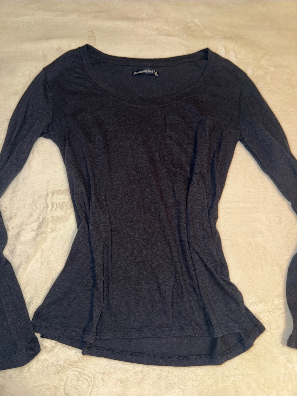 Abercrombie & Fitch Long Sleeve Scoop Neck Top - Charcoal w Pocket COMFY!!